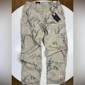 Levis Parachute Cargo Lightweight Pants Men Sz 30 x 30 Foliage Style Pattern